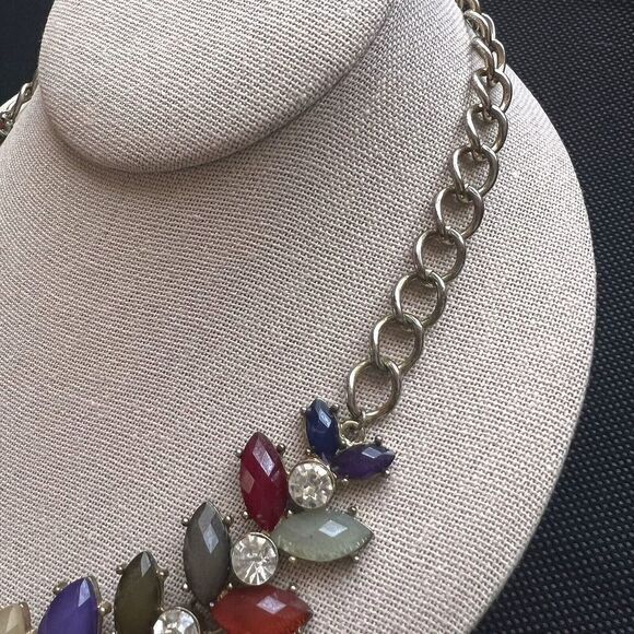 Multicolor Rhinestone Statement Necklace 18‎ in + 2 in Ext. - Picture 3 of 8